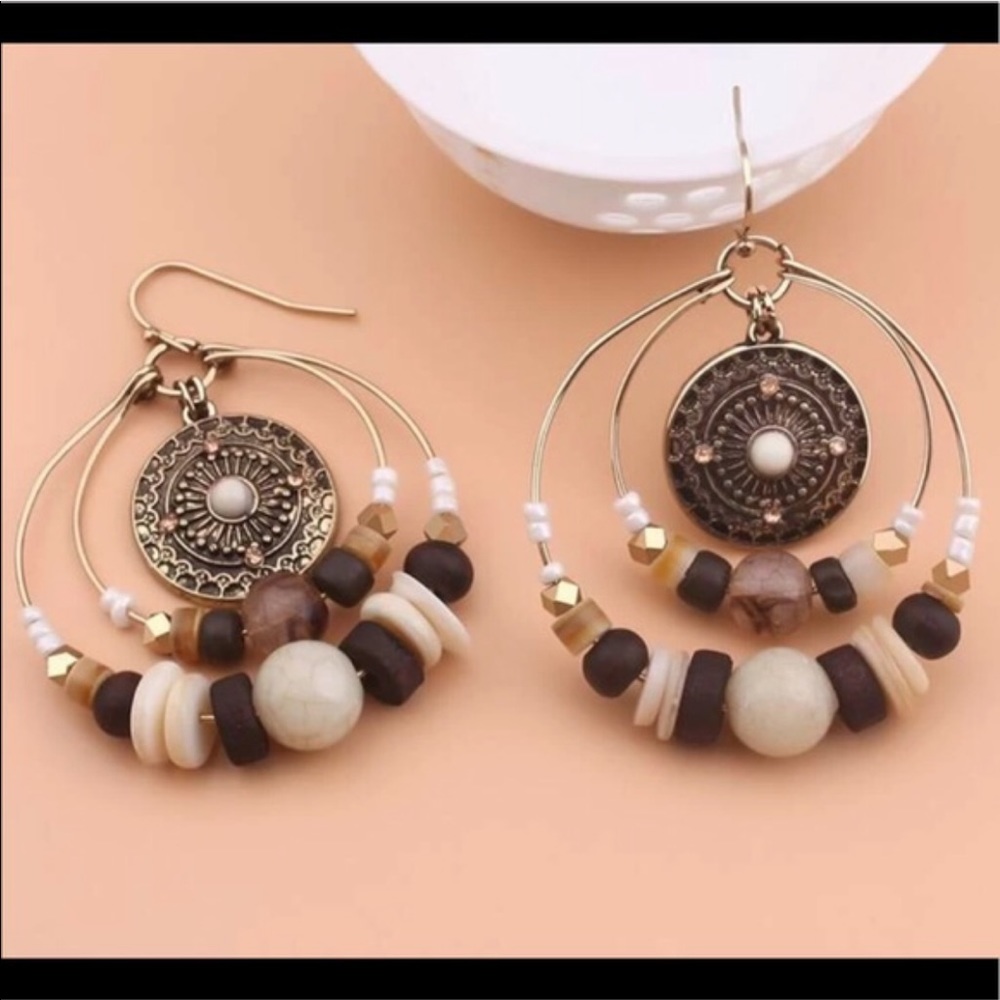 2x Restocked đ Tribal Beaded Hoop Earrings - Picture 3 of 4